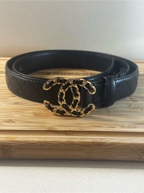 Brand New !! Black Quilted  Belt with Gold Interlocking Logo Buckle